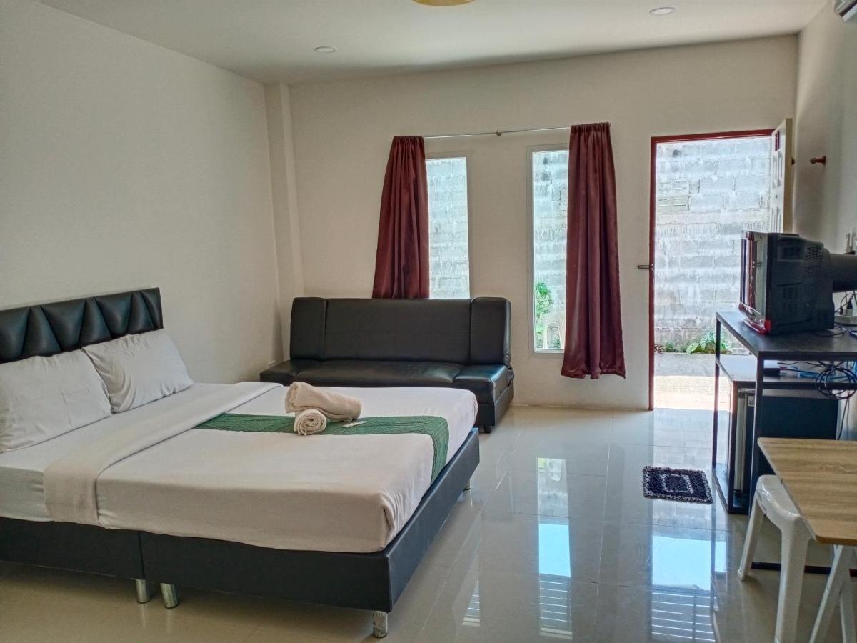 Tom'S House Hotel Khura Buri Buitenkant foto
